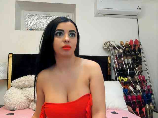 JuliaHayes90 JuliaHayes90