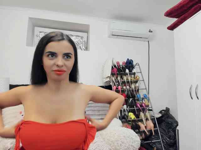 JuliaHayes webcam