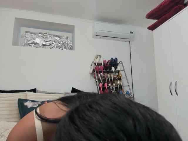 JuliaHayes webcam