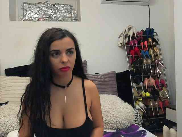 JuliaHayes90 JuliaHayes90