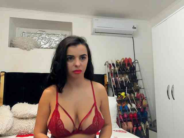 JuliaHayes webcam