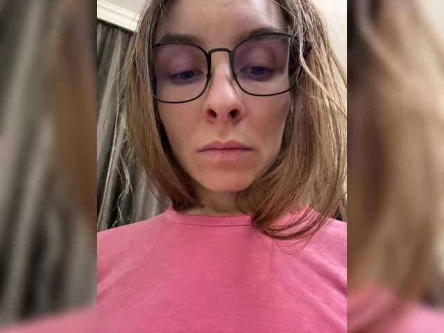 AndreElis's BongaCams show and profile