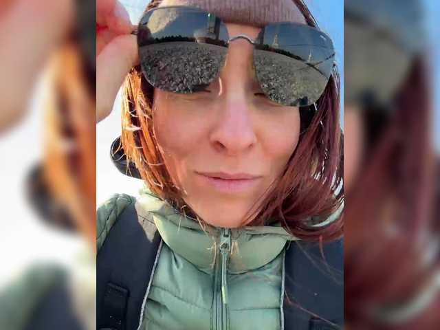 AndreElis's BongaCams show and profile