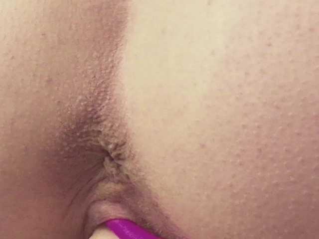 AndreElis's BongaCams profile