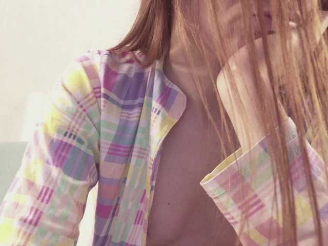 AndreElis's BongaCams show and profile