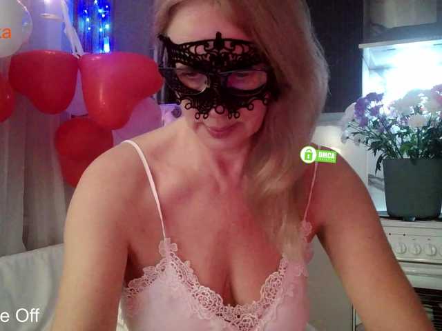 Desirable3's BongaCams show and profile