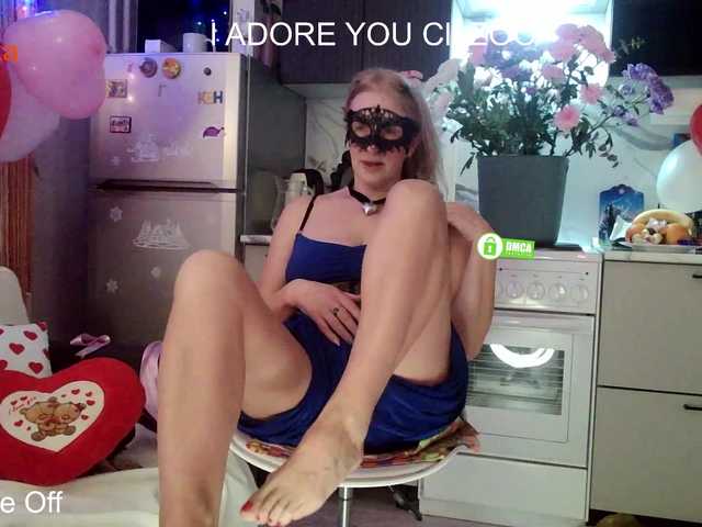 Desirable3's BongaCams show and profile