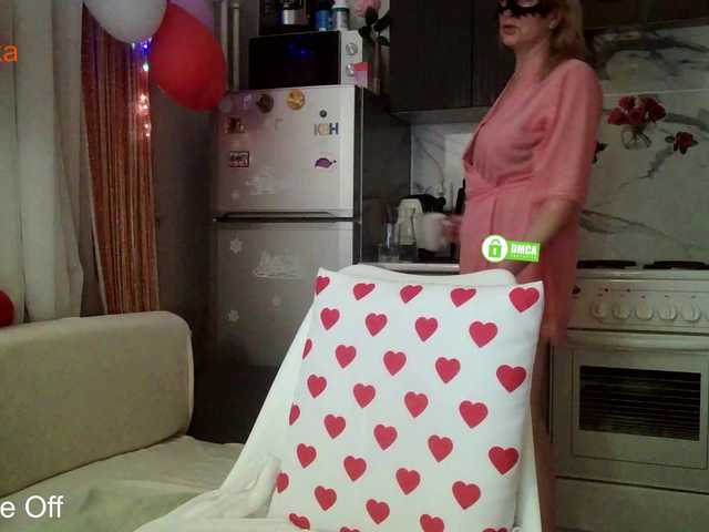 Desirable3's BongaCams show and profile