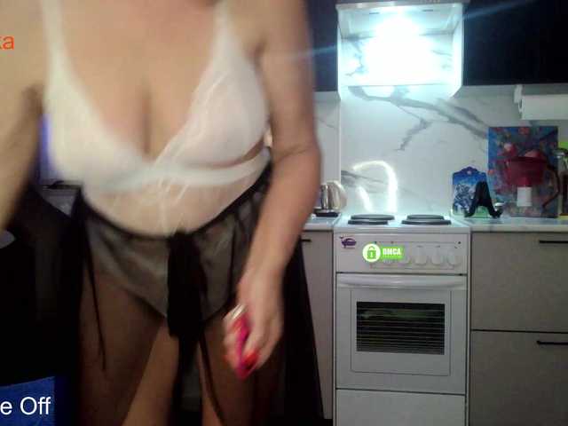 Desirable3's BongaCams show and profile