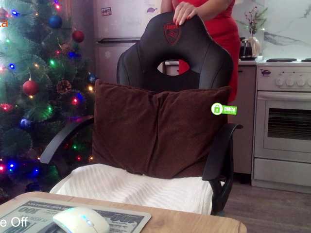 Desirable3's BongaCams show and profile