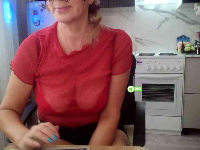 Desirable3's webcam live show