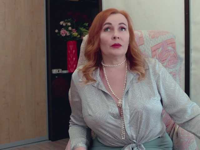 IvettaShine's BongaCams show and profile