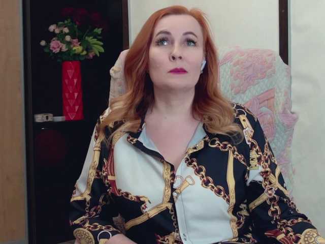 IvettaShine's BongaCams show and profile