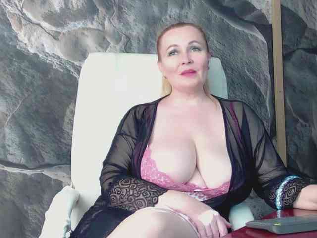 IrennaShine webcam