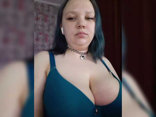 Irinkakissa's BongaCams show and profile
