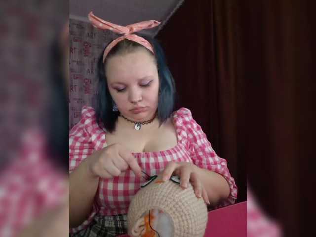 le modèle -MeooW- est en webcam porno dans un show sur le site bongacams, il possède les tags suivants: White/Caucasian,Blonde,Shaved