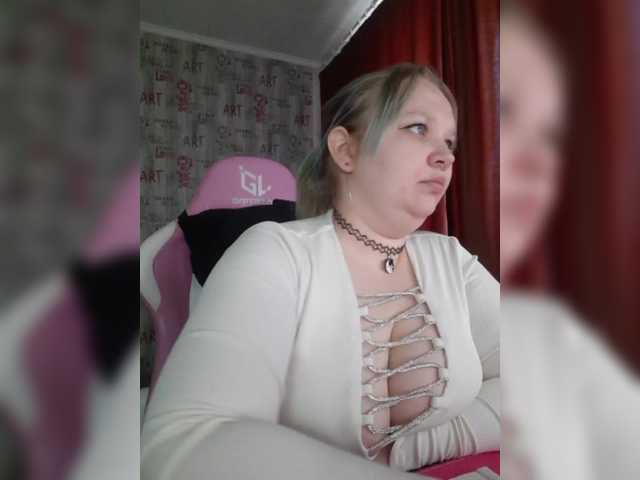 Irinkakissa's BongaCams show and profile