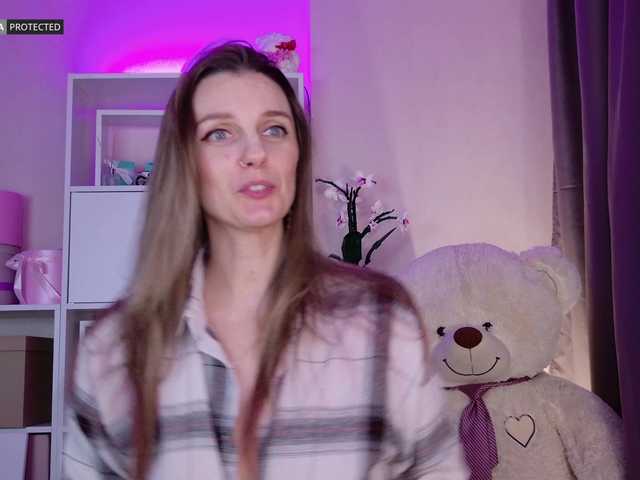 Karamelsw's BongaCams show and profile