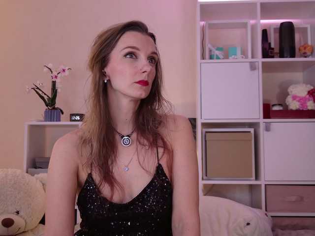 Karamelsw's BongaCams show and profile