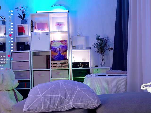 Karamelsw's BongaCams show and profile