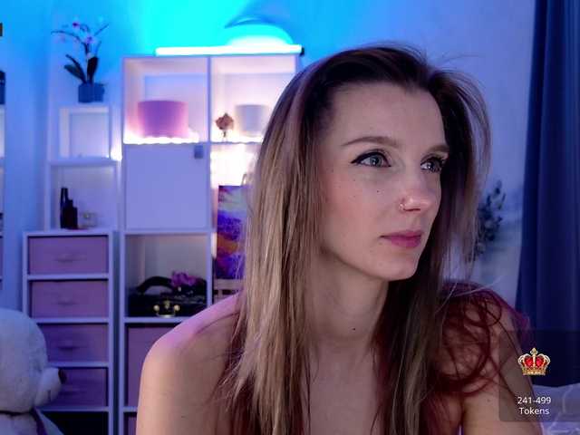 Karamelsw's BongaCams show and profile