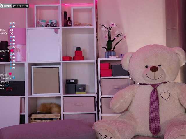 Karamelsw's BongaCams show and profile