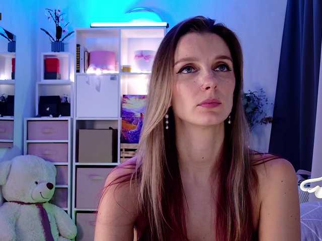 Karamelsw from BongaCams