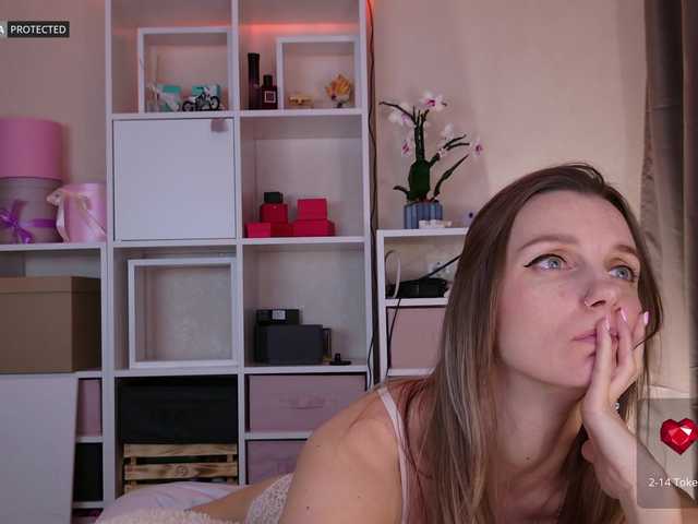 Karamelsw's BongaCams show and profile