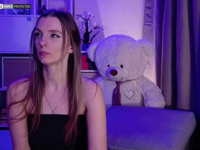 Karamelsw's BongaCams show and profile