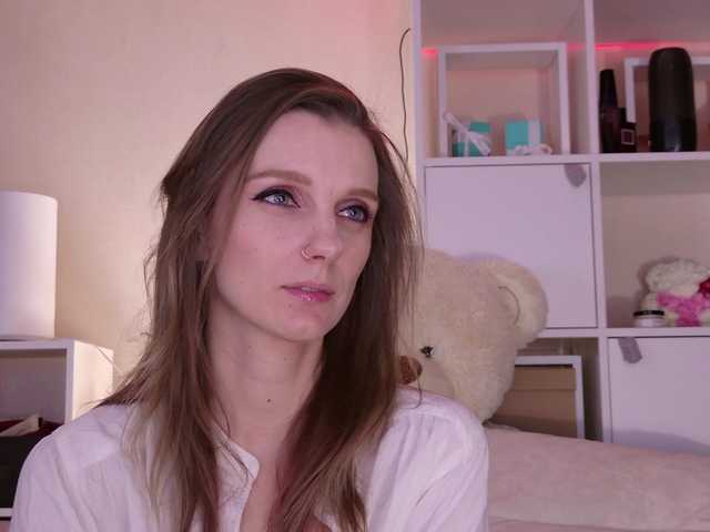 Karamelsw live cam profile