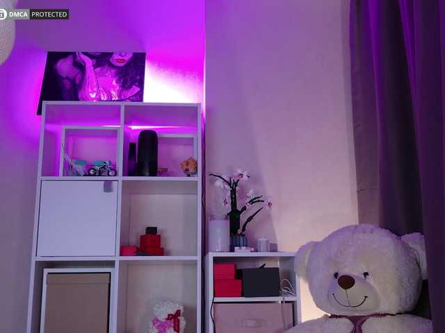 Karamelsw's BongaCams show and profile