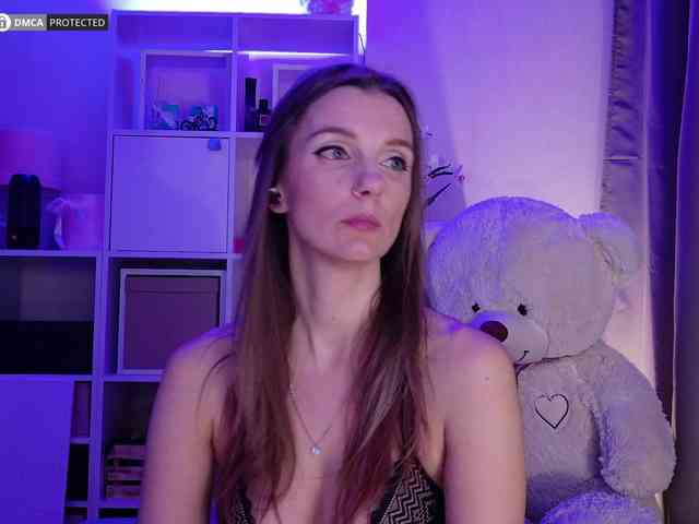 Karamelsw Live Webcam on BongaCams