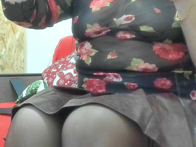 KyliePage1's BongaCams show and profile