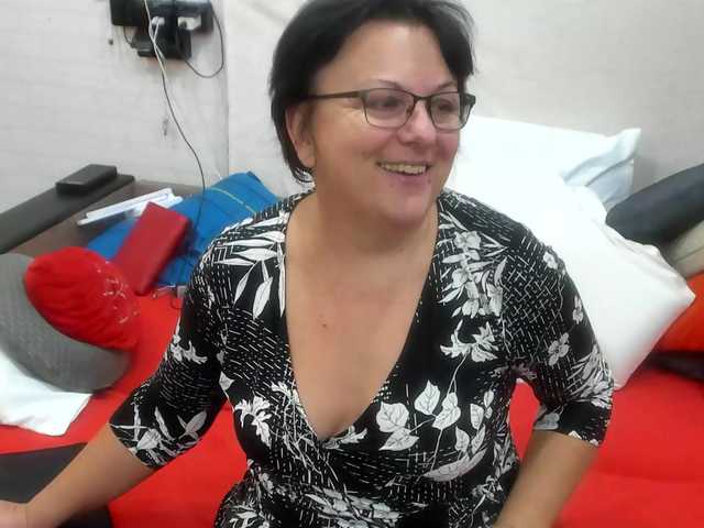 KyliePage1's BongaCams show and profile