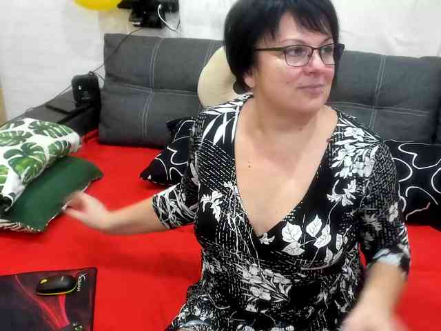 KyliePage1 KyliePage1