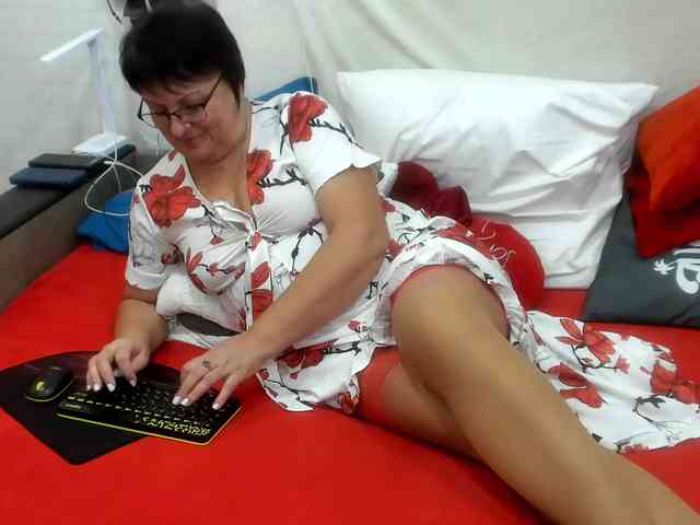 KyliePage1 KyliePage1