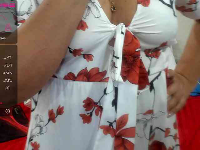 KyliePage1 webcam
