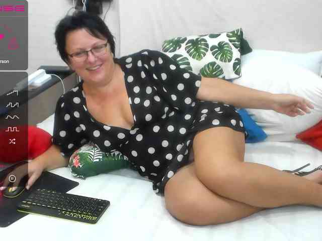 KyliePage1