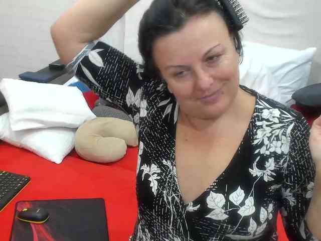 KyliePage1 KyliePage1