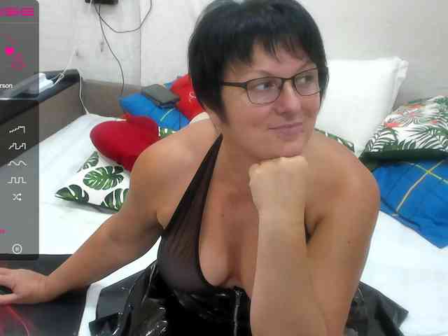 KyliePage1