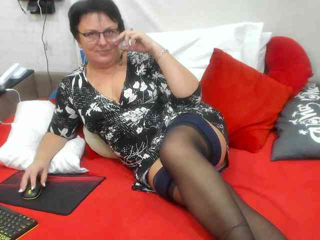 KyliePage1 KyliePage1