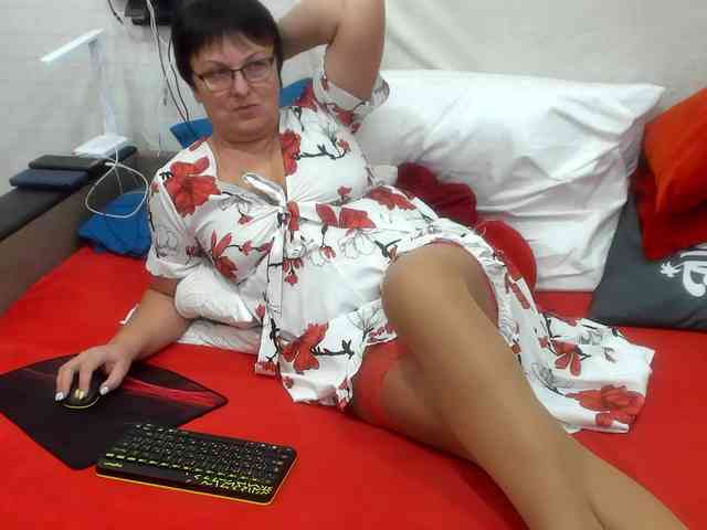 KyliePage1 KyliePage1