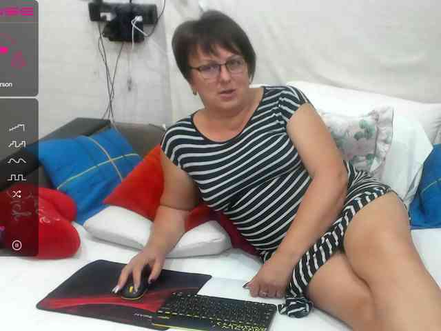 KyliePage1