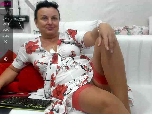 KyliePage1 webcam
