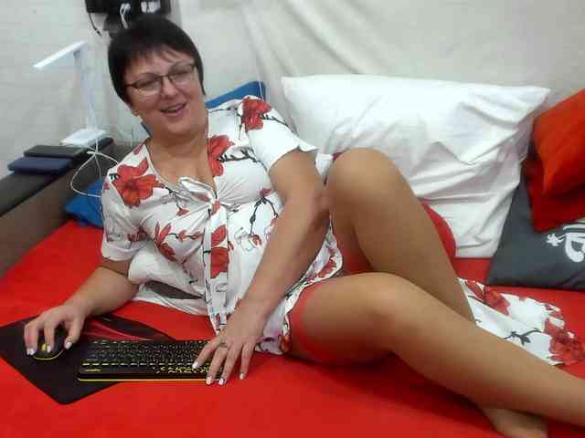 KyliePage1 KyliePage1