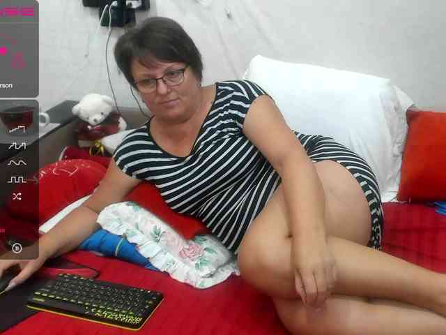 KyliePage1
