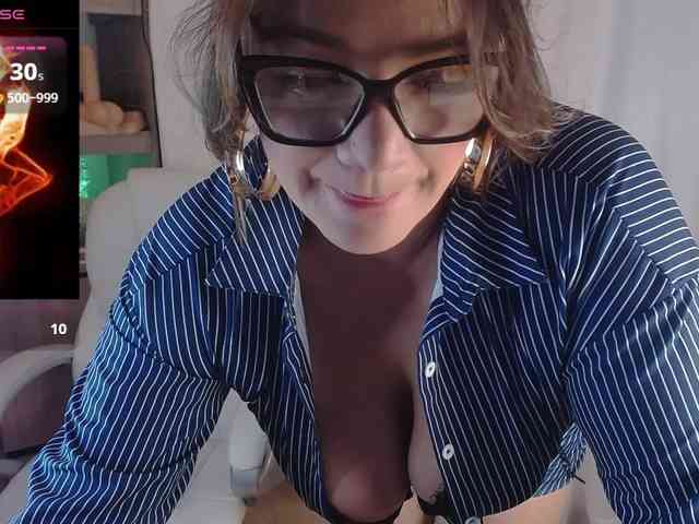 leilamendez Live Webcam on BongaCams