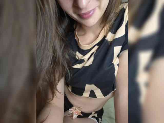monikaG webcam