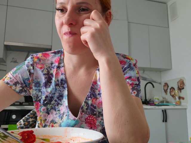 ladybigsmile's BongaCams show and profile