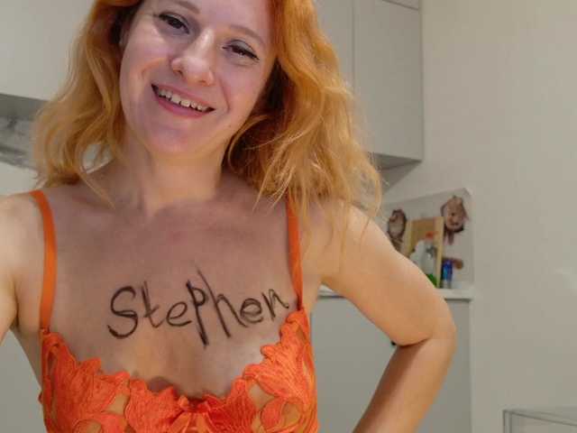 ladybigsmile's BongaCams show and profile